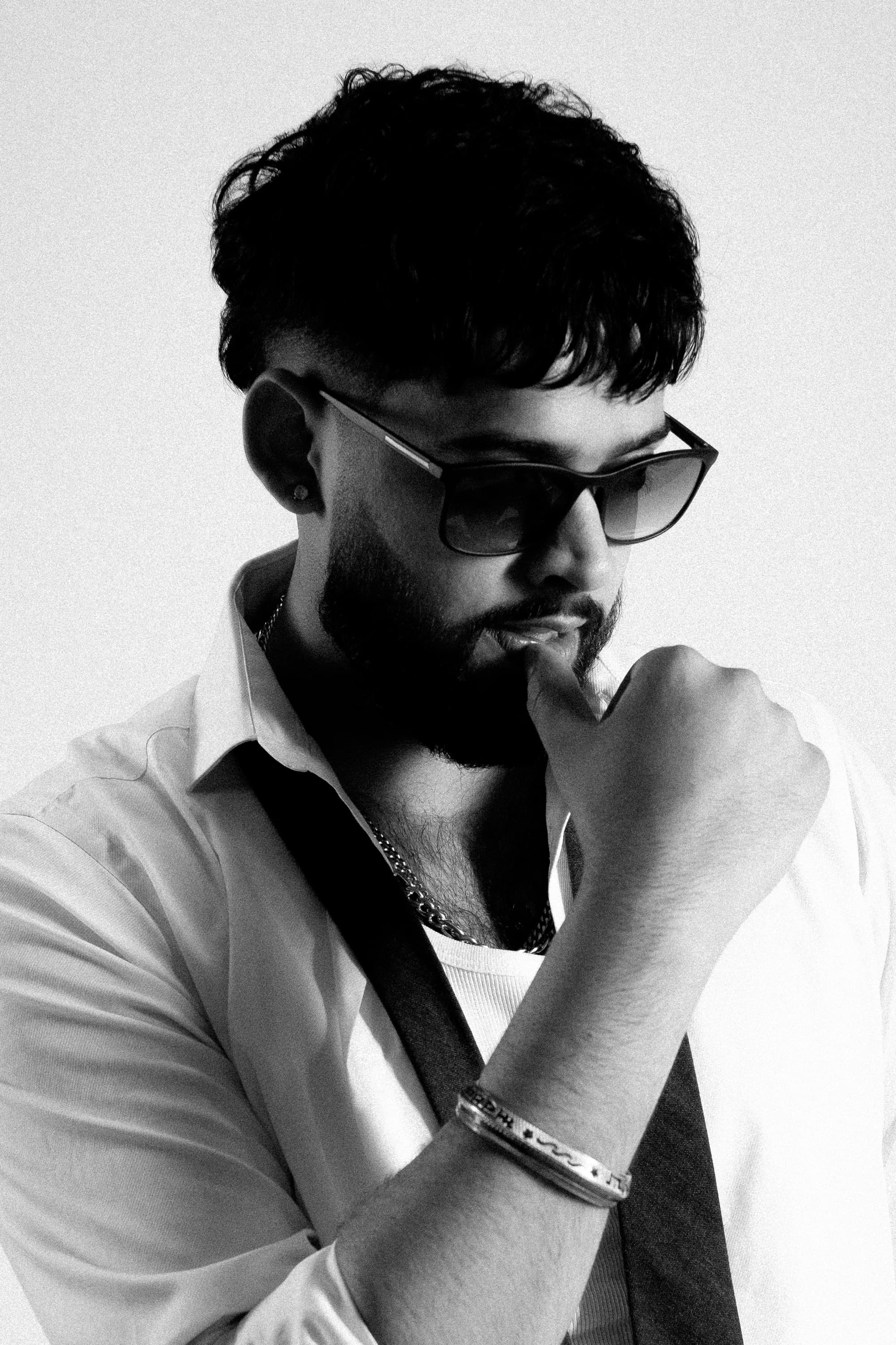 Arsh press photo